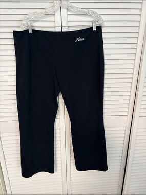 Nirlon  Black straight Leg Yoga Pants XL/2XL